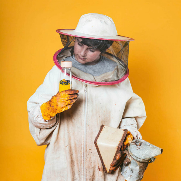 PSZCZOŁA sensoryczna butelka obserwacyjna Petit Boum 3 msc+