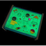 Podświetlany ŚWIETLNY PULPIT EDUKACYJNY interaktywny stolik do rysowania z akcesoriami (71 el.) Look & Shine B.Toys 3+