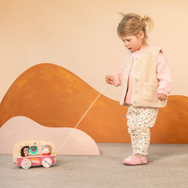 JEDNOROŻEC LENA drewniany autobus sorter do ciągnięcia Lilliputiens 12 msc+