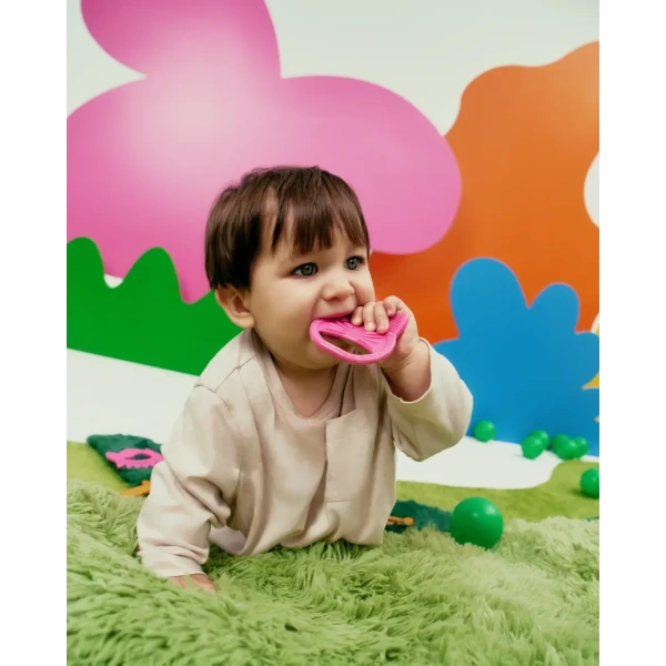 Gryzak dla dzieci Luuisa The Cat Pink różowy kotek Luu Kids 4m+