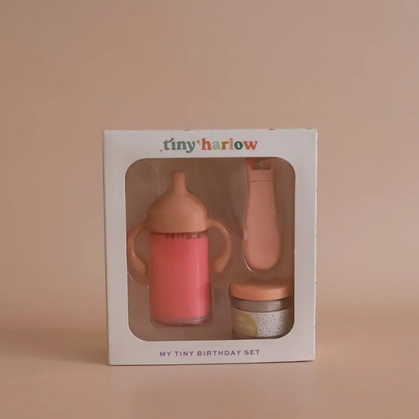 ZESTAW URODZINOWY magiczny kubek i słoiczek z jedzeniem i łyżeczką do karmienia lalek Tiny Harlow 3+