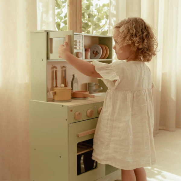 MIĘTOWA KUCHNIA drewniana z akcesoriami zabawa w dom, kuchnię i gotowanie FSC Little Dutch 3+