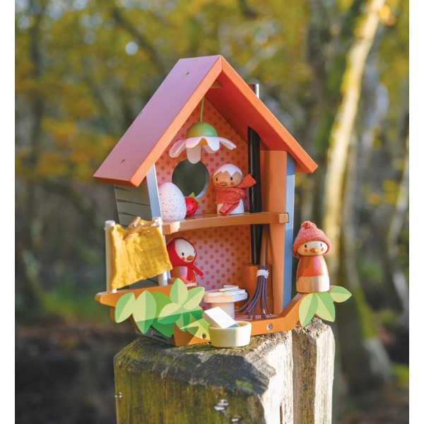 GNIAZDKO RODZINY ROBIN drewniane figurki z akcesoriami do zabawy Tender Leaf Toys 3+