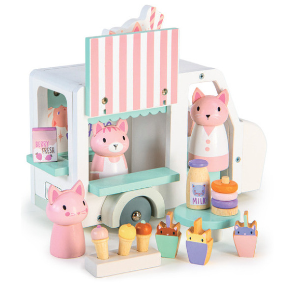 RODZINA KOTKÓW KITTY wóz z mlecznymi koktajlami i lodami drewniane figurki z akcesoriami i autkiem Tender Leaf Toys 3+