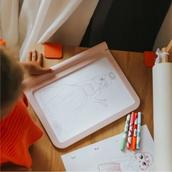 MODA podświetlany tablet rysunkowy do nauki pisania i rysowania KIDYDRAW-PRO - różowy Fashion Kidywolf 5+