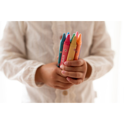 KREDKI WOSKOWE zestaw 8 kolorów Rosa & Friends Little Dutch 2+