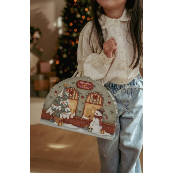 KALENDARZ ADWENTOWY drewniane figurki kolejka FSC w walizeczce X-MAS Little Dutch 2+