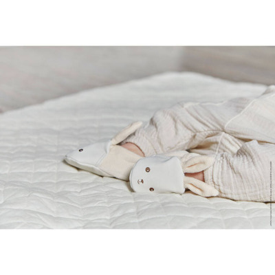 KRÓLICZEK kremowy zestaw prezentowy 3 w 1 (komforter + gryzak + buciki) kolekcja Lapinoo Kaloo 0+