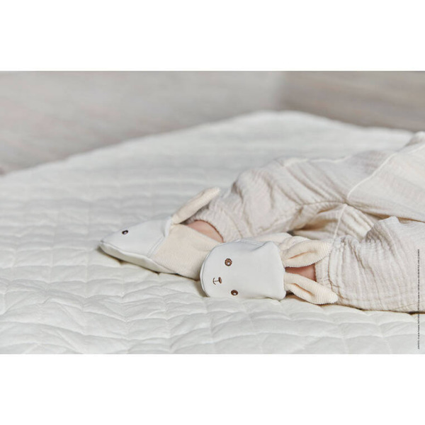 KRÓLICZEK kremowy zestaw prezentowy 3 w 1 (komforter + gryzak + buciki) kolekcja Lapinoo Kaloo 0+