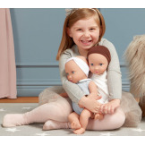 Lalki NIEMOWLĘTA BLIŹNIĘTA dziewczynka i chłopczyk ze smoczkiem, w ubranku i z nakryciem głowy 35 cm LullaBaby 2+