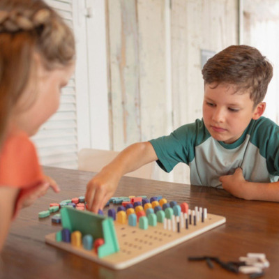 LODY łamacz kodów drewniana gra logiczna Mastermind BS Toys 7+