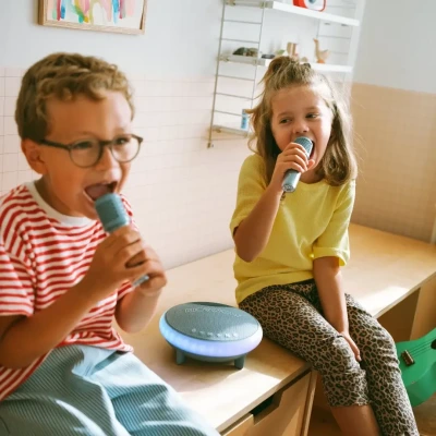Bezprzewodowy zestaw do karaoke Kidywolf Kidykaraoke Blue z 2 mikrofonami