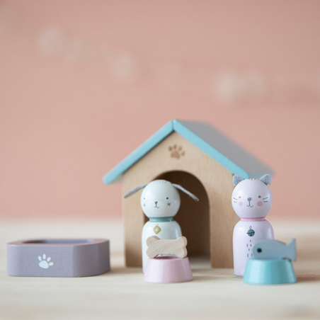 DREWNIANE ZWIERZĄTKA z akcesoriami