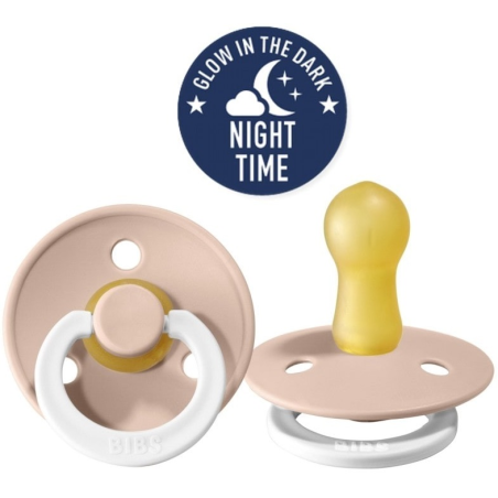 BLUSH smoczek uspokajający Hevea rozm. M świecący w ciemności