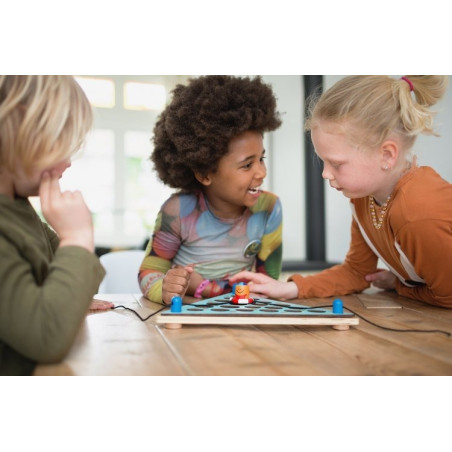 URATUJ RALFA drewniana gra zręcznościowa