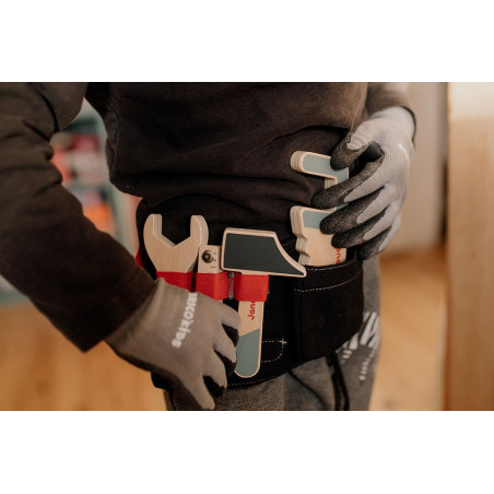 PAS z drewnianymi narzędziami i rękawicami roboczymi Brico'kids