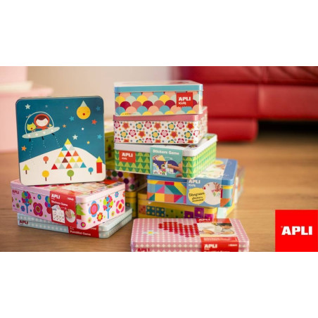 ZWIERZĄTKA zestaw kreatywny z naklejkami